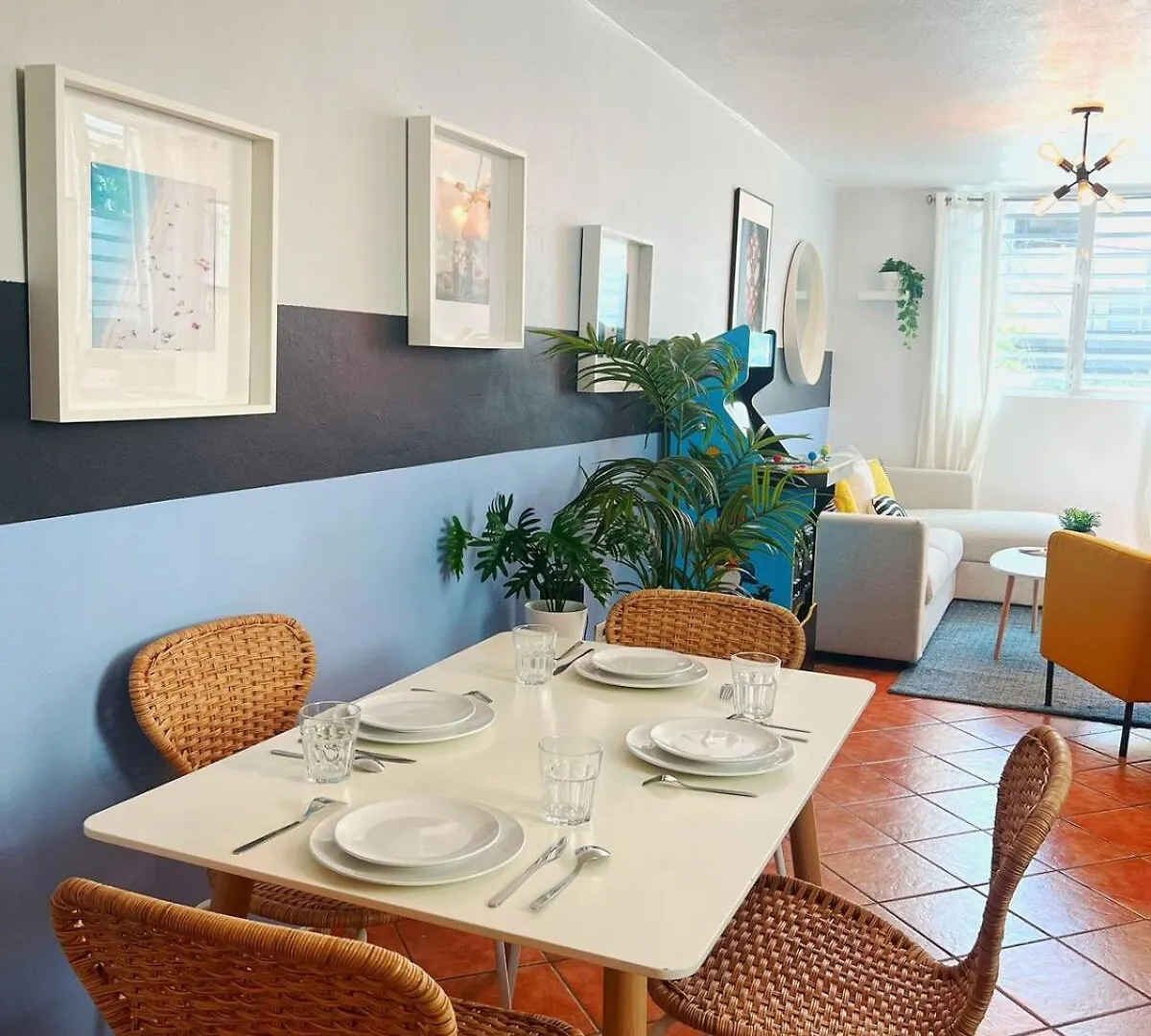 Apartment Stunning 2Br Home W Parking - Walk To Beach! San Juan Puerto Rico